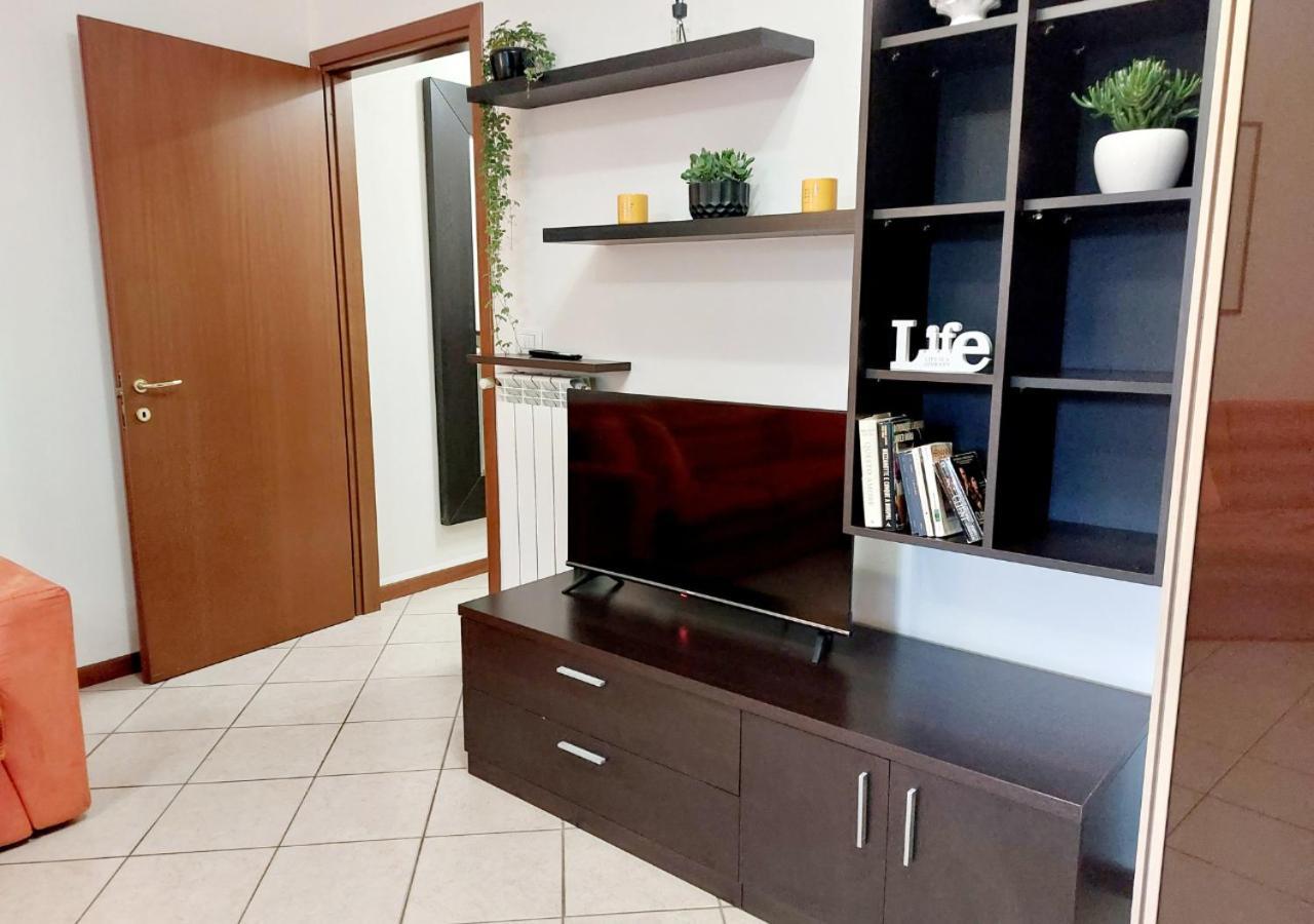 Monolocale-7 Minuti Da Bergamo, 10 Minuti Milan Bergamo Airport Apartment Gorle Exterior photo